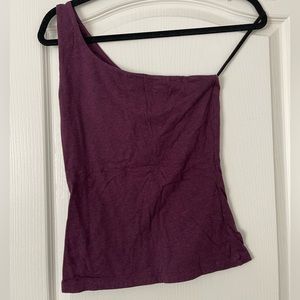 Wilfrred Free one shoulder top